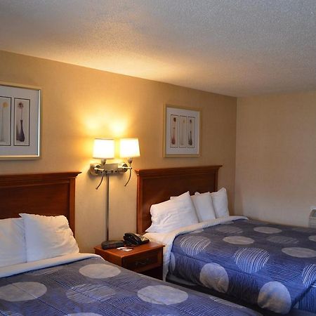 Hyannis Host Inn Exterior foto