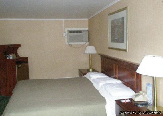 Hyannis Host Inn Zimmer foto