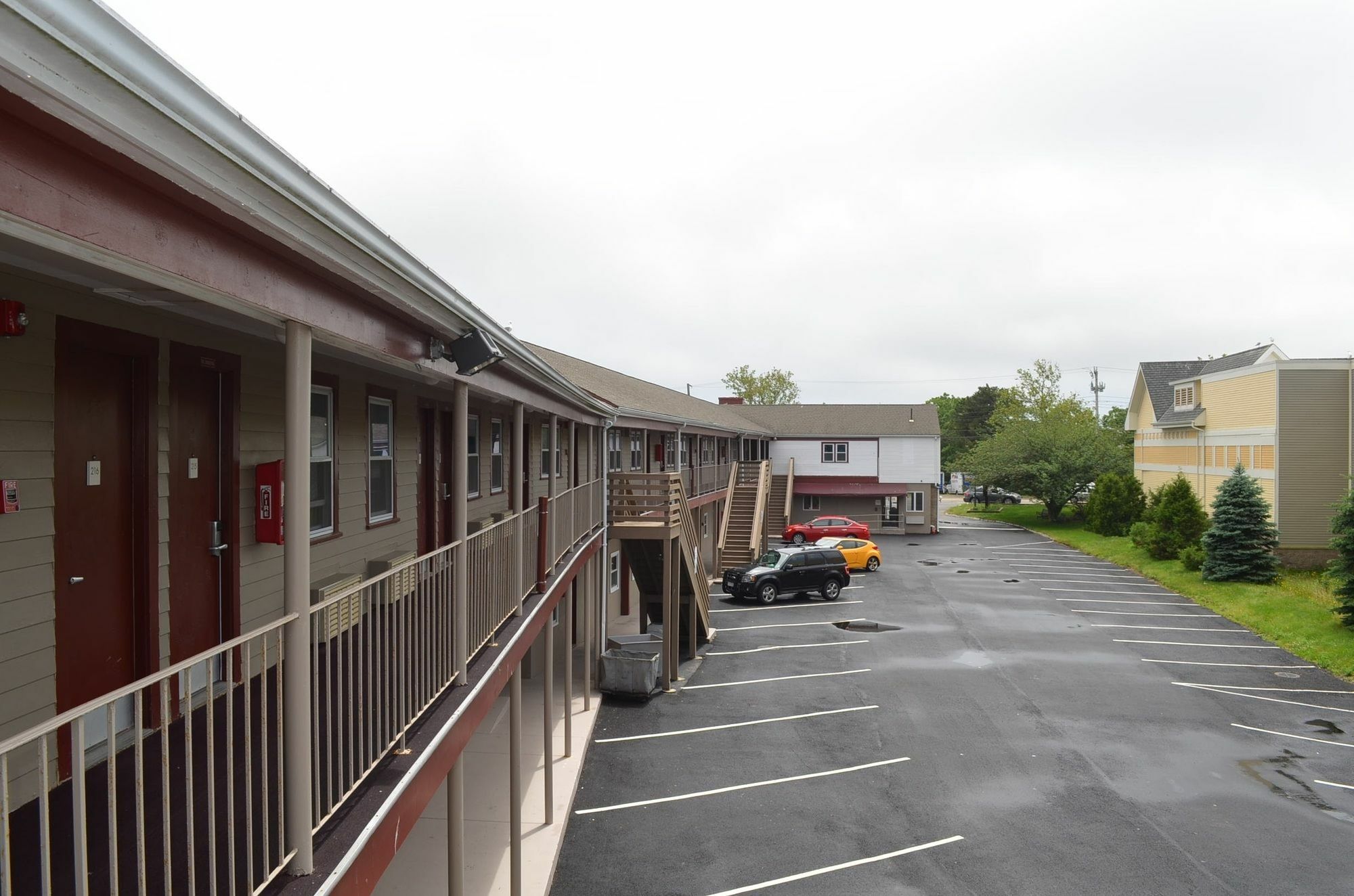 Hyannis Host Inn Exterior foto